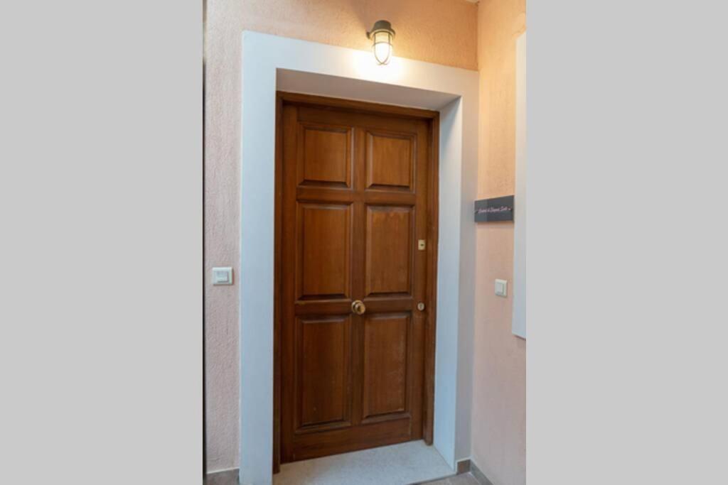 Central & Elegant Suite With Private Garden Argostoli  Eksteriør bilde