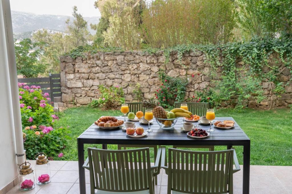 Central & Elegant Suite With Private Garden Argostoli  Eksteriør bilde