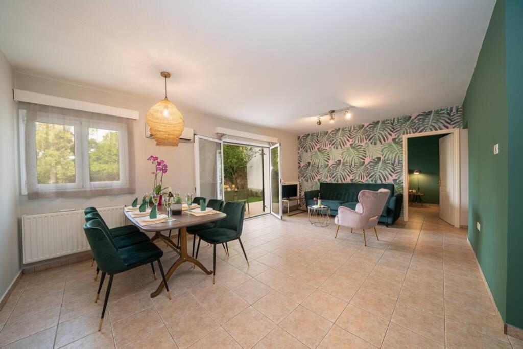 Central & Elegant Suite With Private Garden Argostoli  Eksteriør bilde